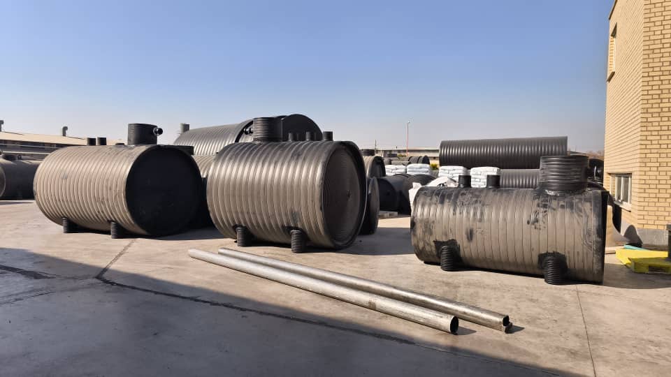 مخزن کاروگیت برای پکیج تصفیه فاضلاب شرکت آویژه پالایش آذر 1404